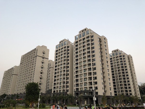 深圳龙岗北理莫斯科大学真石漆项目